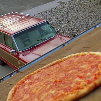 Дом Уолтера Уайта защитят от пиццы на крыше (Видео)