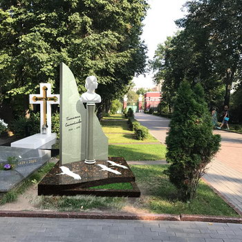 Хрустальный памятник Татьяне Самойловой установят на Новодевичьем кладбище