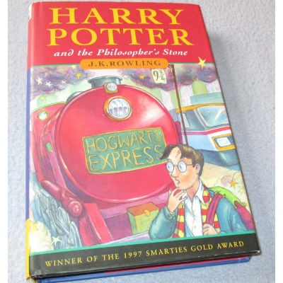 Первую книгу о Гарри Поттере продали за 140 тысяч долларов